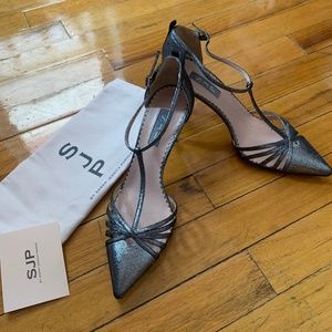 Carrie - SJP by Sarah Jessica Parker